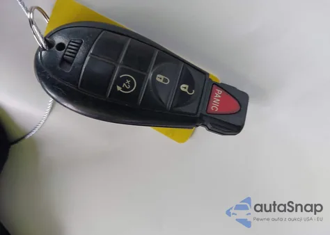 2015 Jeep Cherokee Latitude z USA, uszkodzony, nr VIN 1C4PJMCB9FW687310